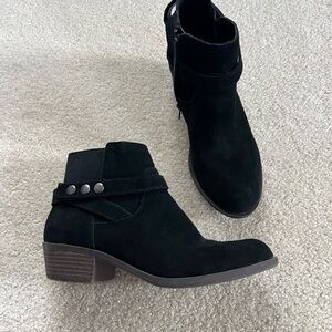 Kensie Black Suede Ankle Booties